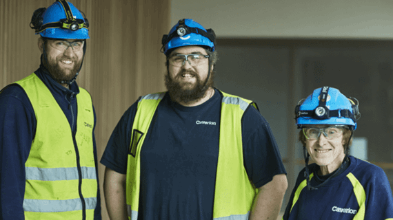 Happy group at work (1406)_Small.png (98.9 KB)