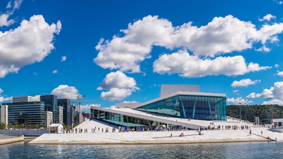 Oslo, Norway the opera house seaside_Large.jpeg (263.4 KB)