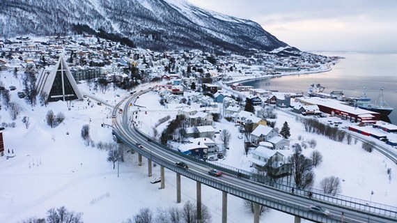 Tromsø Aerial View (V-ST)_Medium.jpeg (245.3 KB)